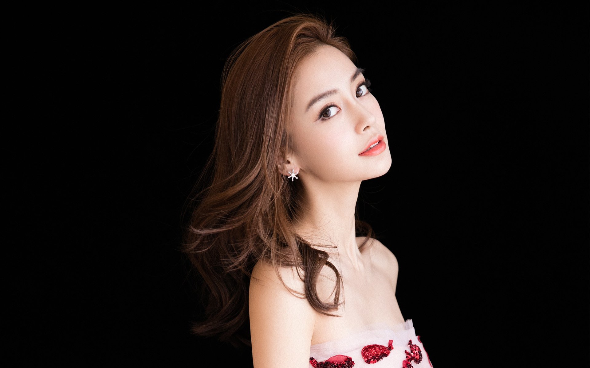 中场传导密集区域是否决定控球成功率，中场传球运用最多的是什么传球